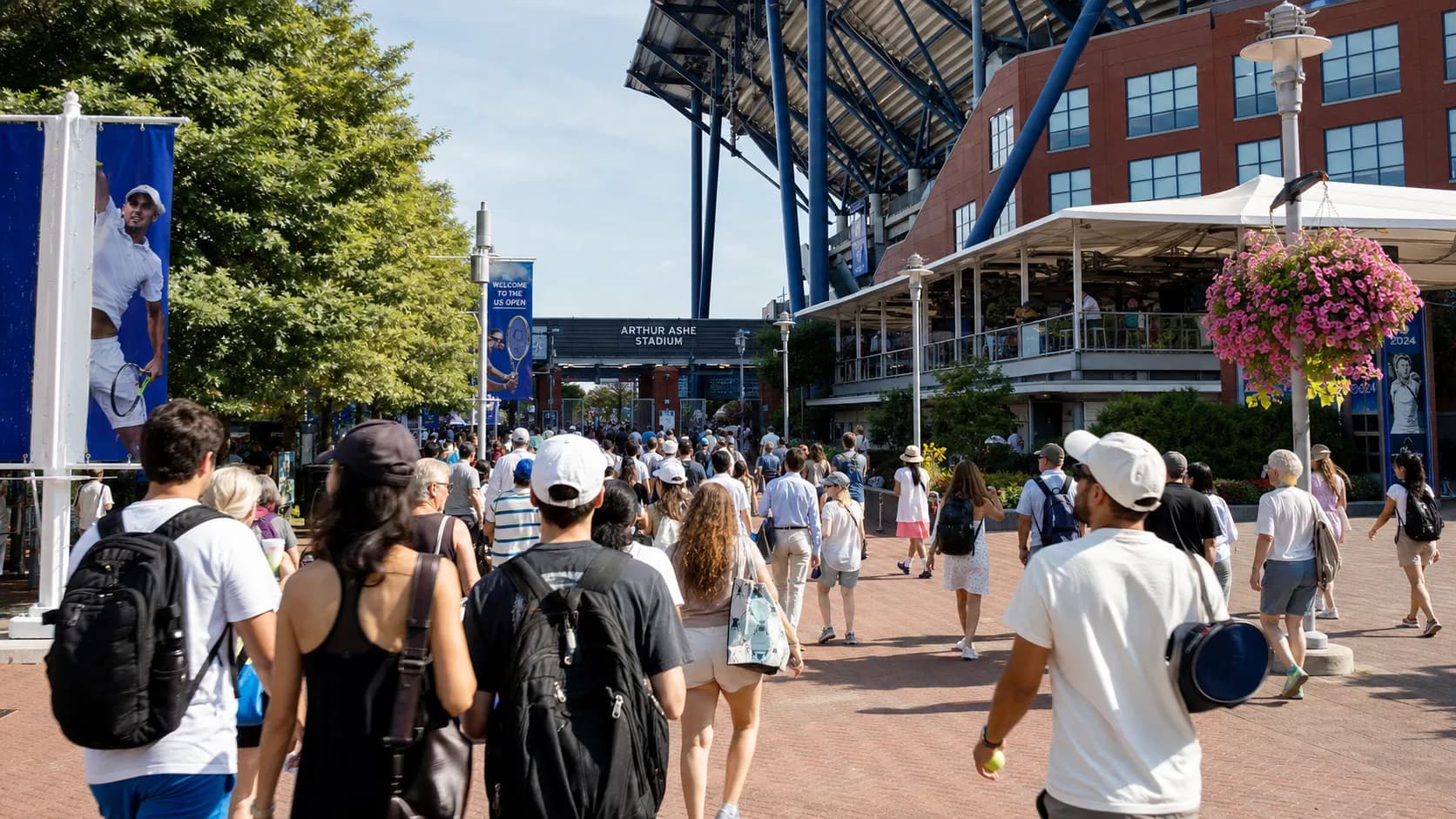 Bright US Open tennis atmosphere illustrating How to Reach the US Open from Manhattan Fast.