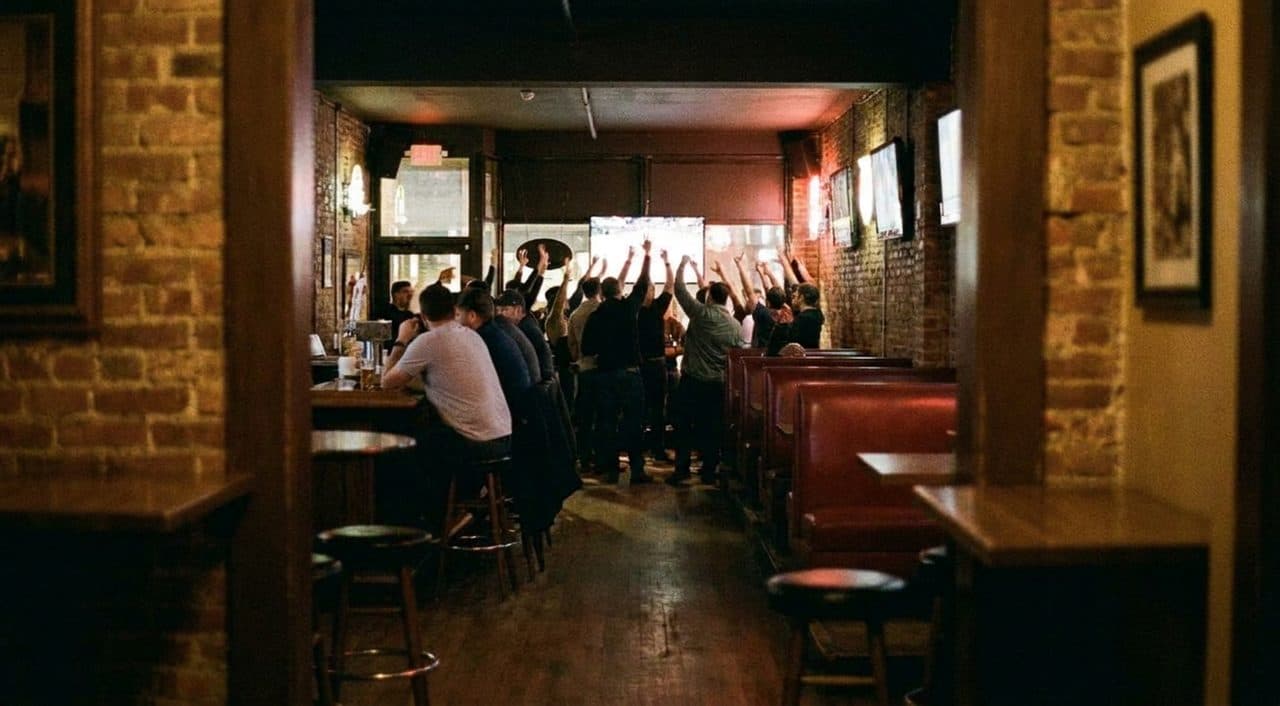 In Koreatown Bars the Late Screens Split Between spurs vs knicks and World Cup Goals - scene