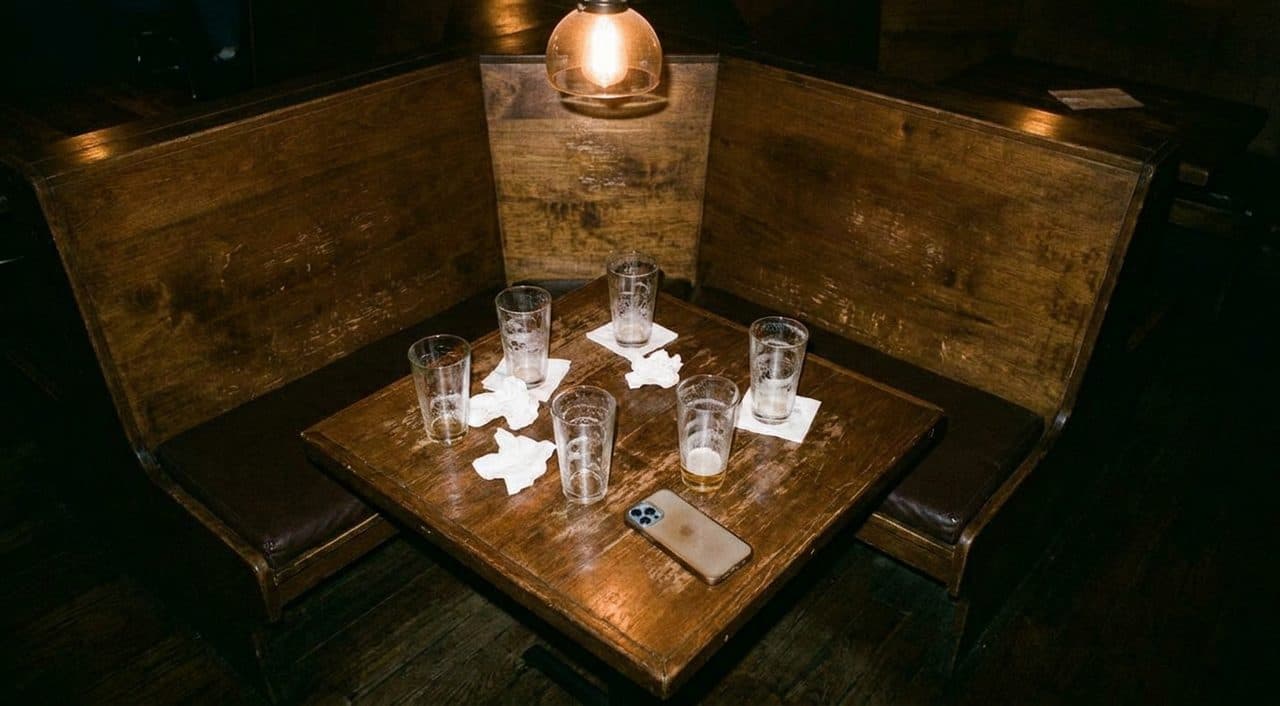 The Astoria Pub Where Josh Hart's Hustle Stats Get Their Own Column - scene