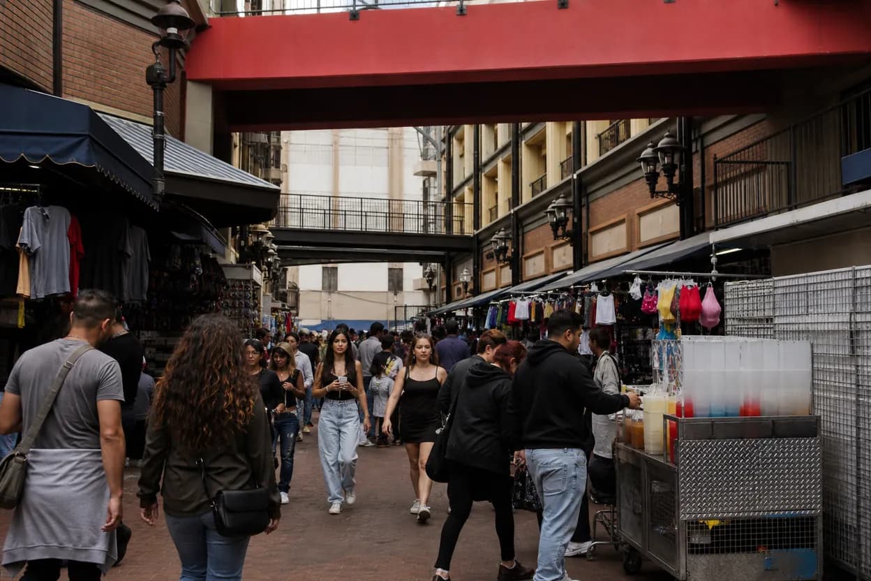 Los Angeles experience scene for Where to Find a trump wig in Downtown Los Angeles