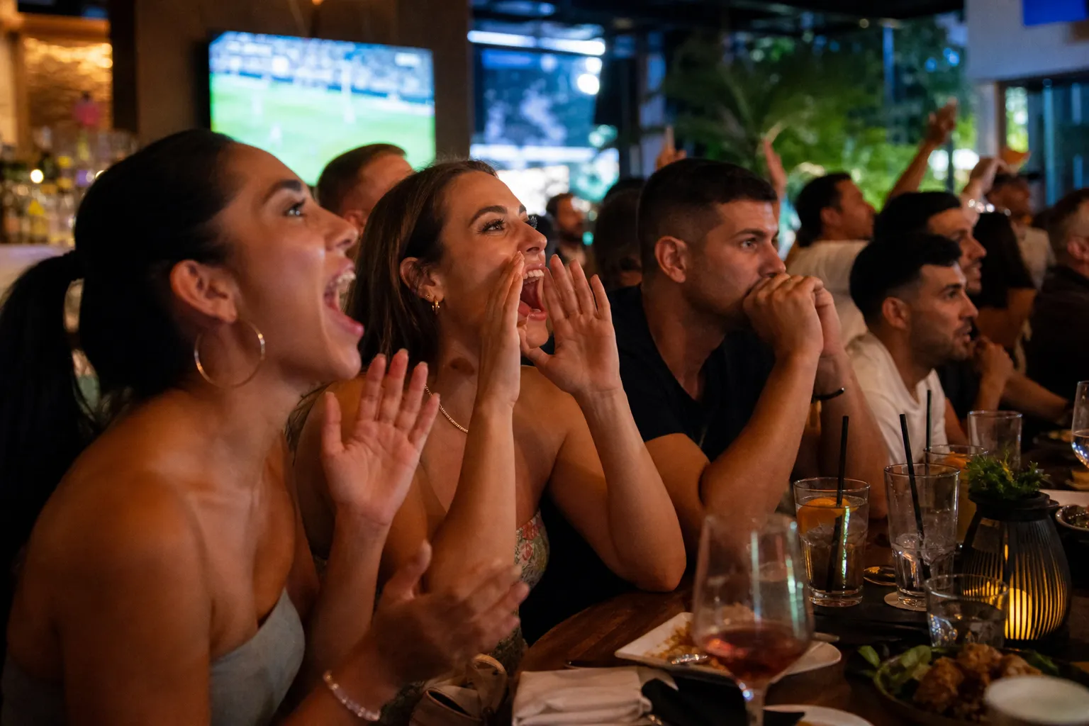 Local scene for Harry Jowsey Reality TV Context: Miami Bars with Reality Show Viewing Parties in Miami