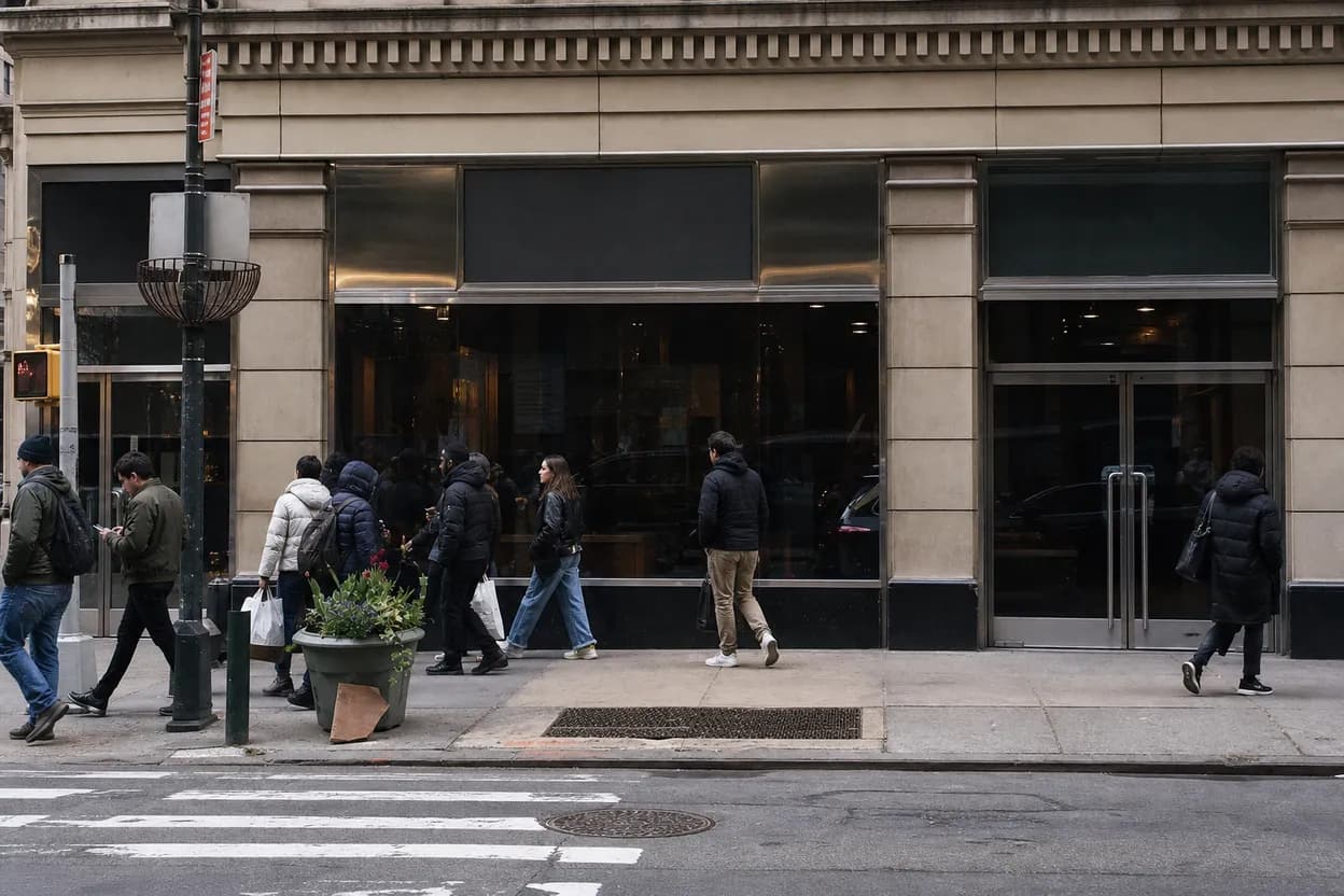 Cover scene for lafc vs guadalajara Viewing Plan Near Penn Station Soccer Bars