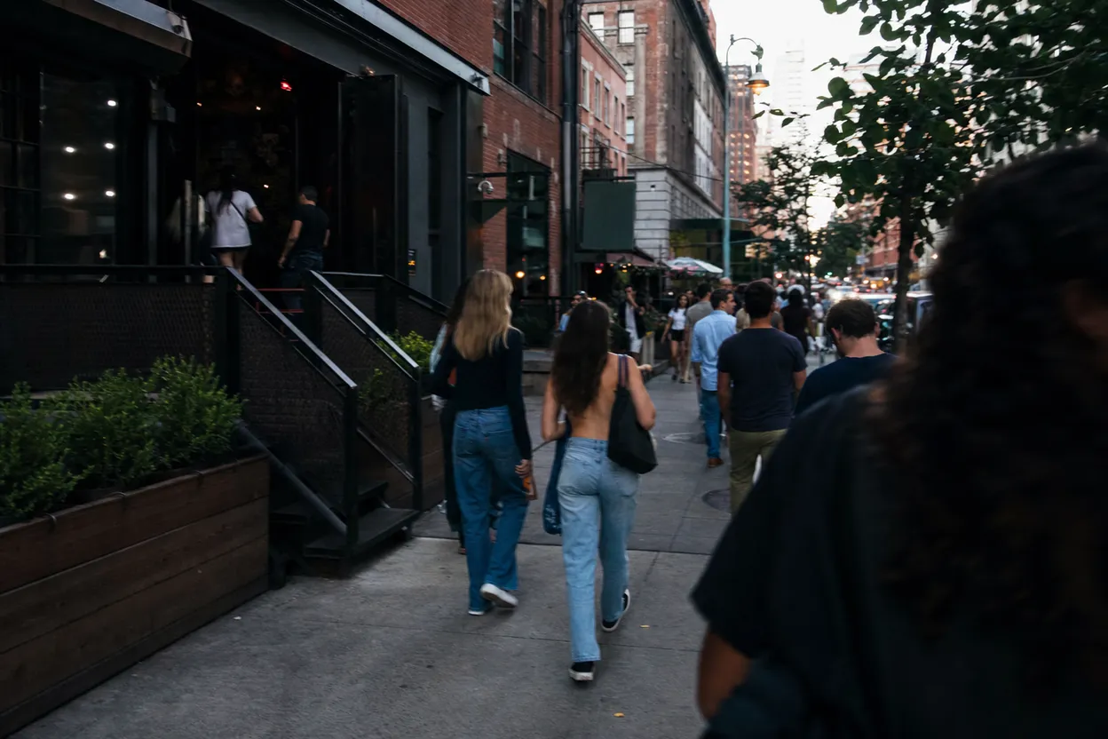 NYC experience scene for UFC Night at Smithfield Hall for Friends Splitting Late-Card Energy