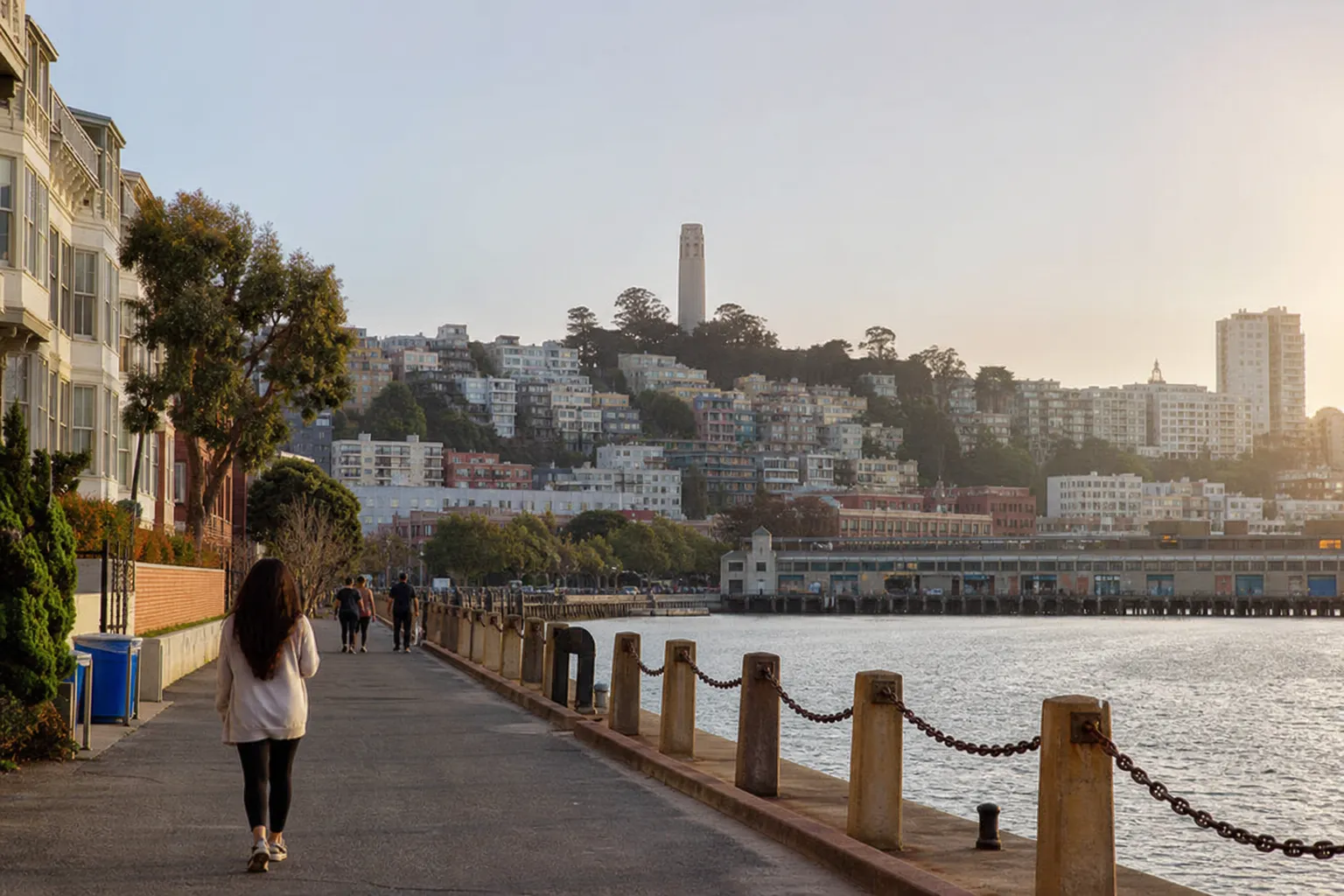 Distinct real-scene reference image for SF: ryan lochte: SF weekend move with practical checks