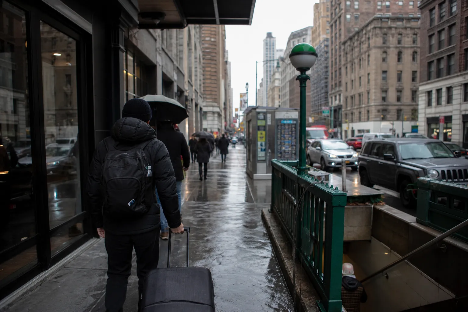 delta air lines atlanta cancellations: NYC guide for a low-friction day — local scene detail