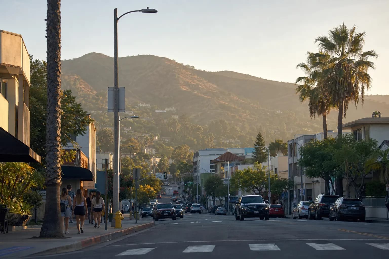 Distinct real-scene reference image for LA: nfa: LA weekend move with practical checks
