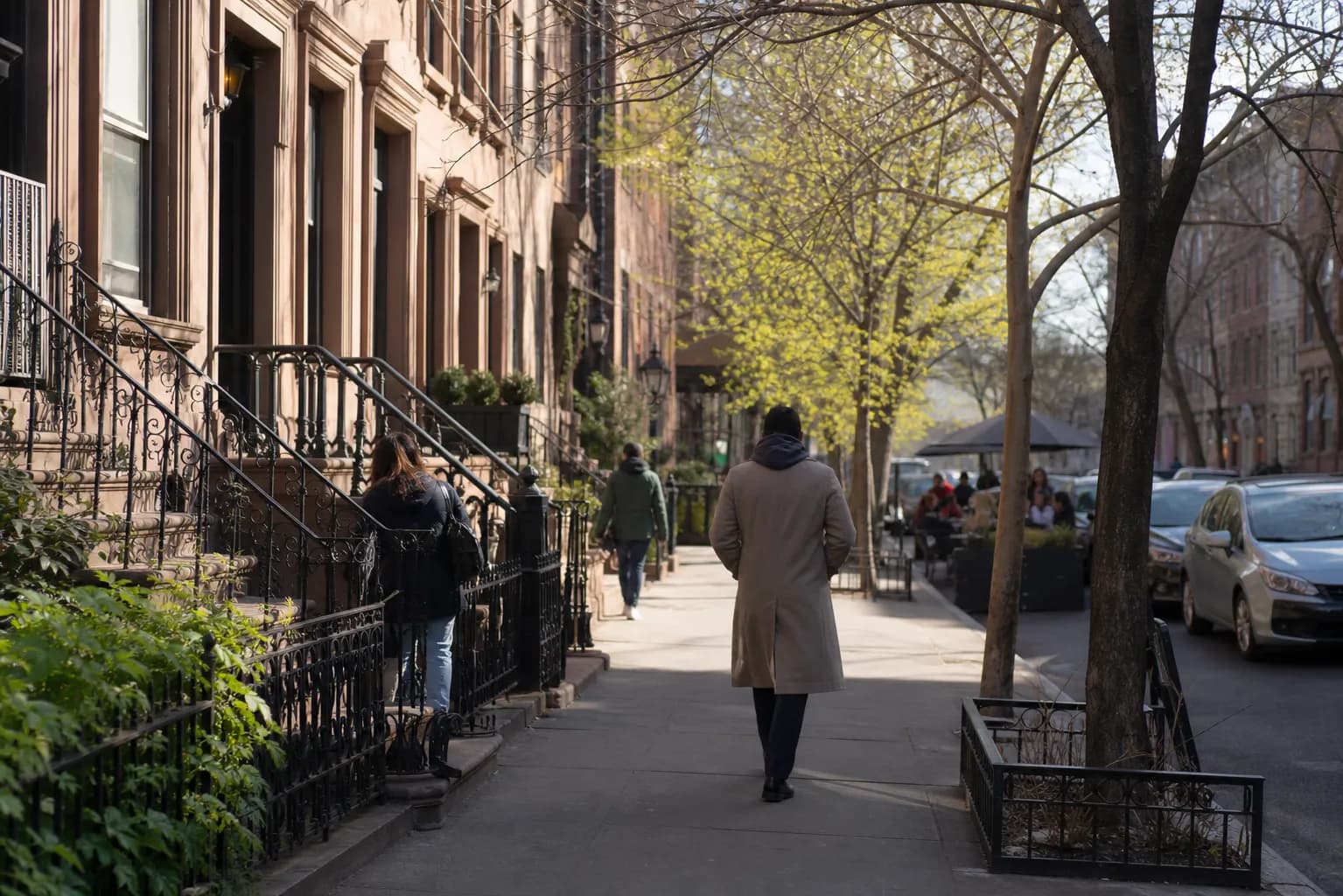 Distinct real-scene reference image for NYC: reacher season 4 cast: NYC weekend plan with real backups