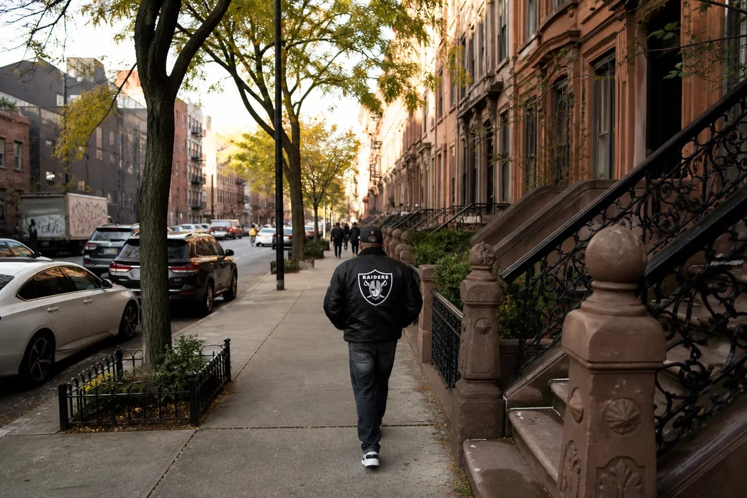 Distinct real-scene reference image for NYC: raiders: NYC guide for a low-friction day