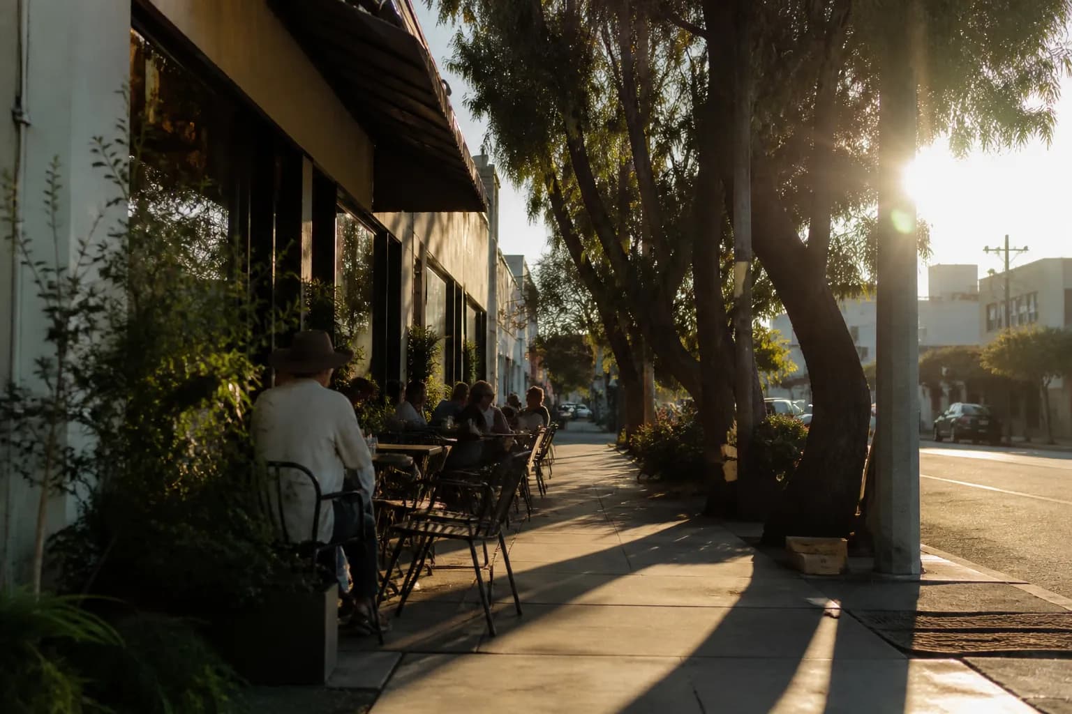 Distinct real-scene reference image for LA local plan around orlando city vs san luis