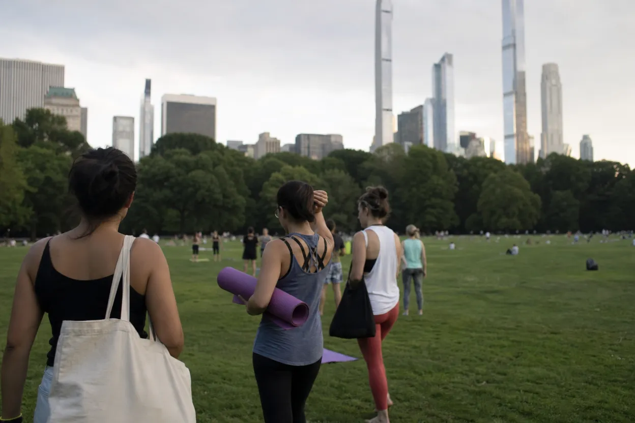 NYC experience scene for NYC Parks Mobile Fitness Classes for a Free Outdoor Workout Backup