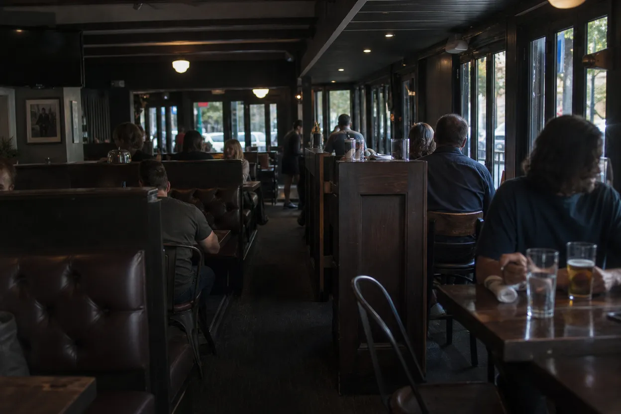 NYC experience scene for Liberty Away Game at The Brazen Tavern: A Midtown WNBA Watch Plan