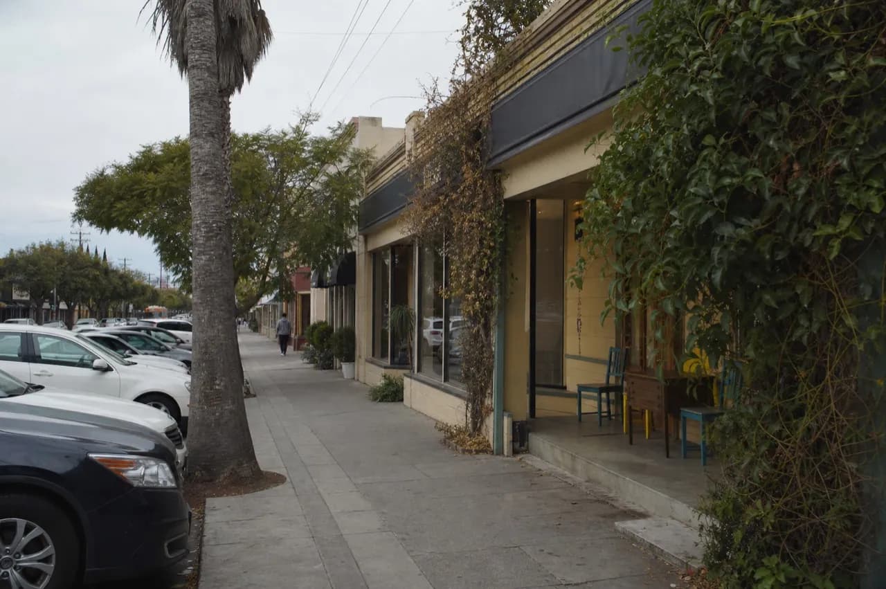 Highland Park commercial street with low storefronts