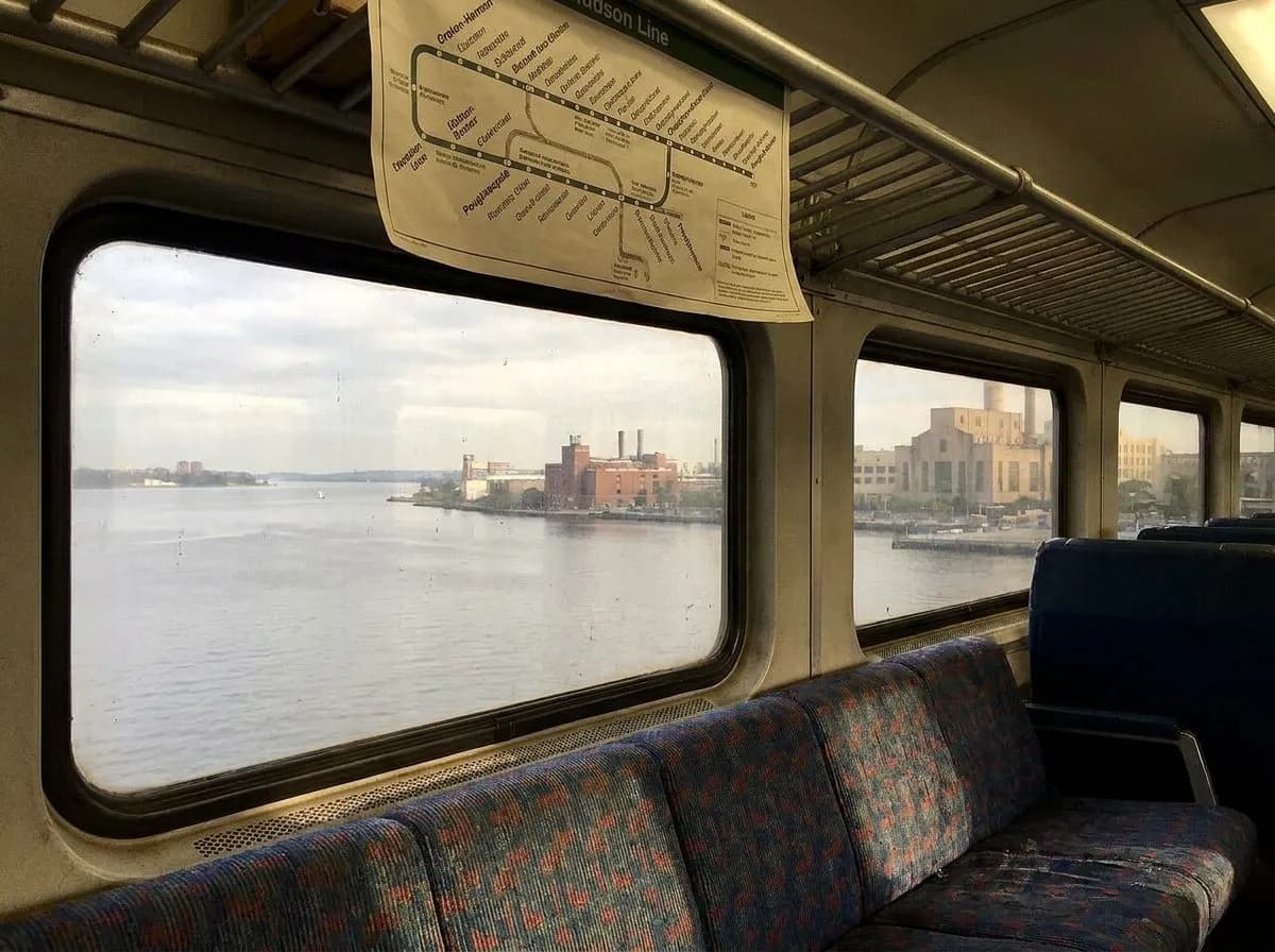 Metro-North Hudson Line Window Seats and River Views