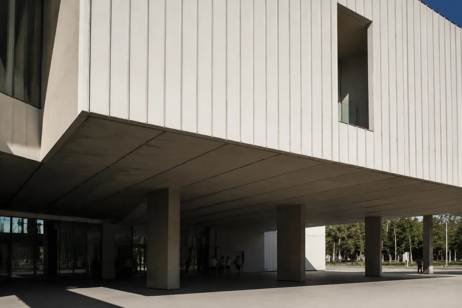 Institute of Contemporary Art Miami's white modernist facade with suspended upper floor