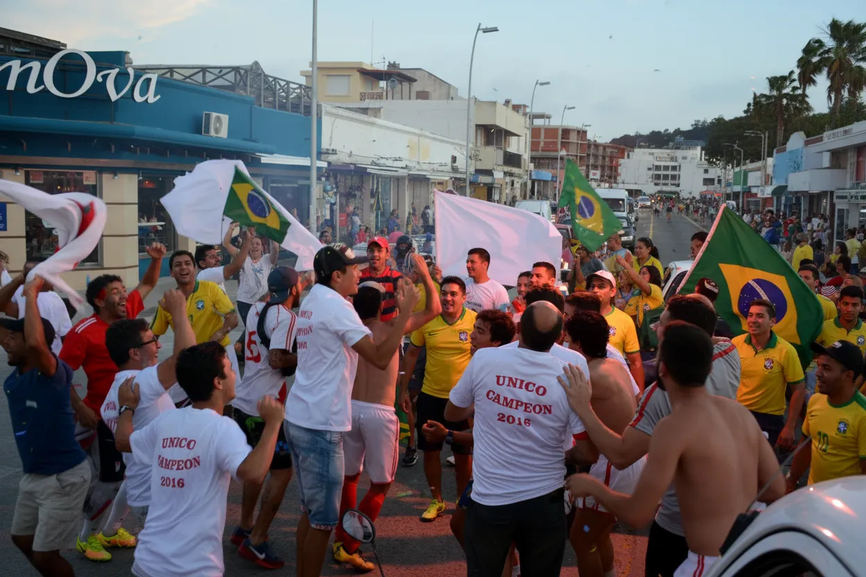 North Jersey Brazil fan route around Neymar training news