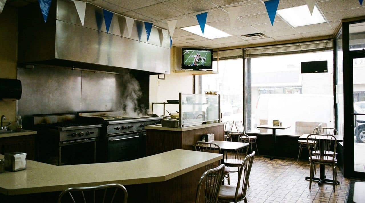 Where Queens' Salvadoran Fans Watch the World Cup (Pupusas at Kickoff) - cover image