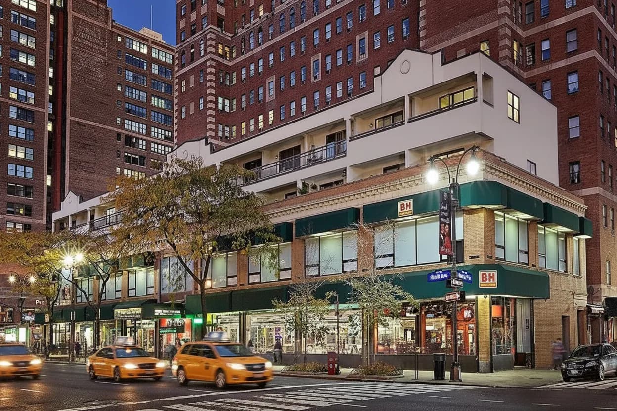 Cover scene for NYC's Hidden Tech Shops for the Samsung Galaxy S25 Ultra and More