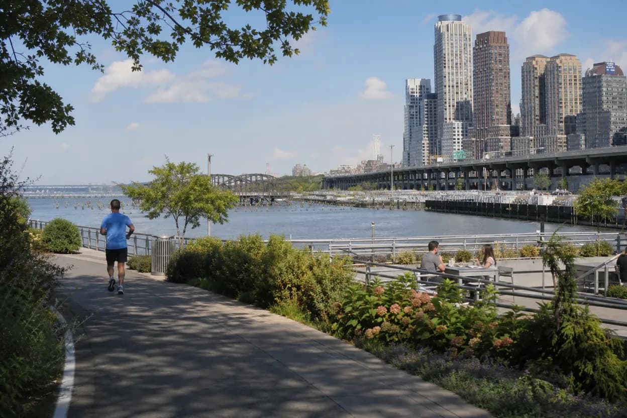 NYC experience scene for Riverside Park South Pier I Cafe: A Wheel-Friendly Hudson Sunset Plan
