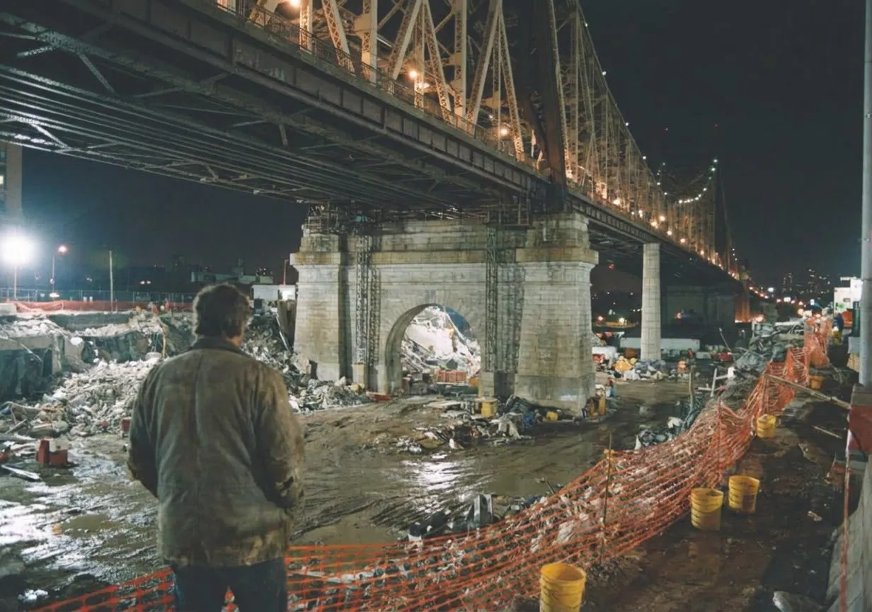Roosevelt Island Lighthouse Loop and Queensboro Bridge Overlook