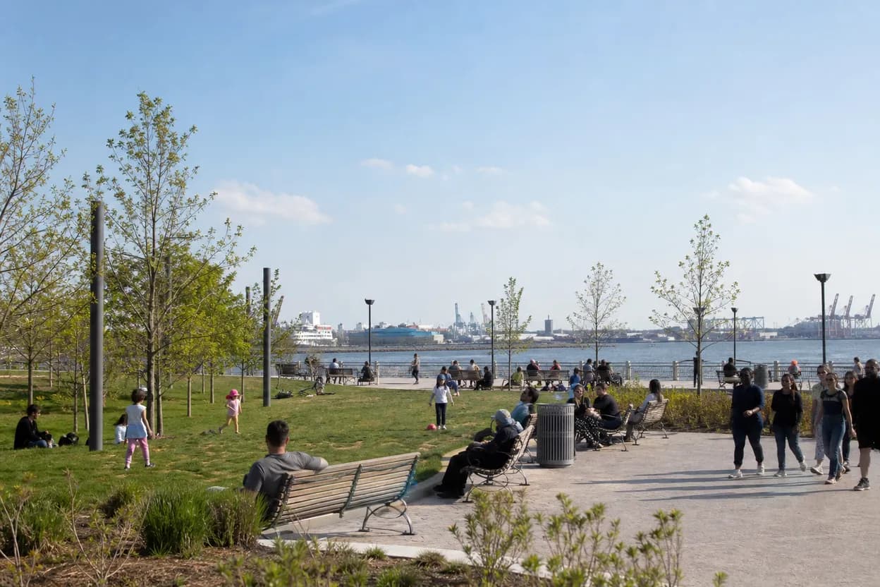 Cover scene for Staten Island FerryHawks Night: A Budget Baseball Plan With Harbor Views