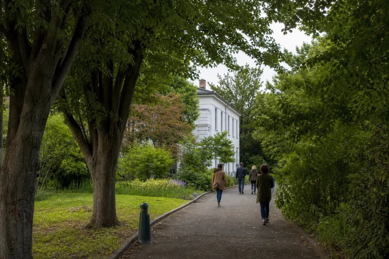 Cover scene for Staten Island Ferry to Snug Harbor: A Low-Cost Rain-Backup Weekend Route