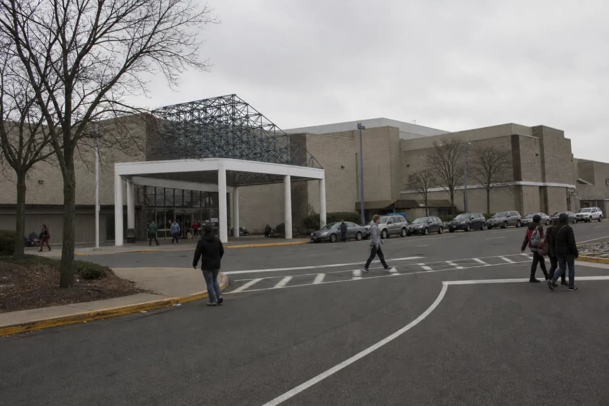 Cover scene for Staten Island Mall: A Rain-Proof Backpack and Shoe Run for Families