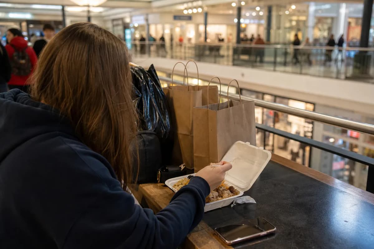 Editorial detail for Staten Island Mall: A Rain-Proof Backpack and Shoe Run for Families