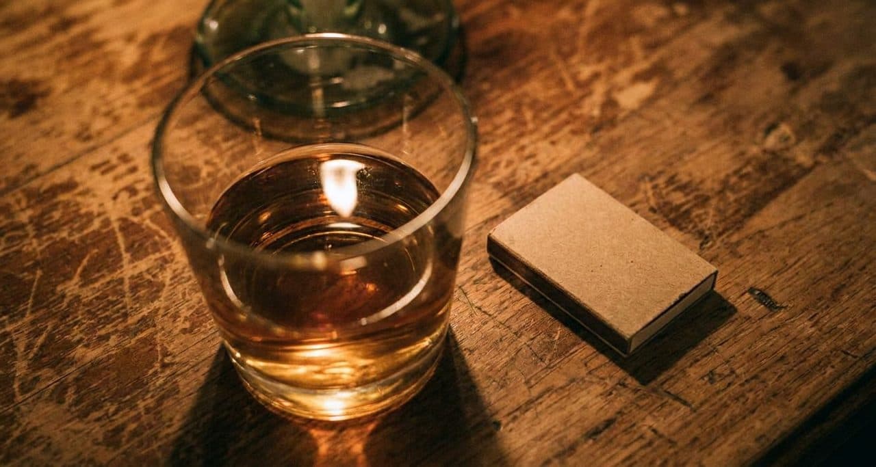 The Basement Bar Where Phoebe Bridgers Fans Gather After Shows for Whiskey and Quiet - scene