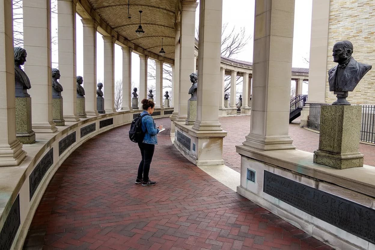 NYC experience scene for The Bronx Hall of Fame: An Open-Air Architecture Walk at BCC
