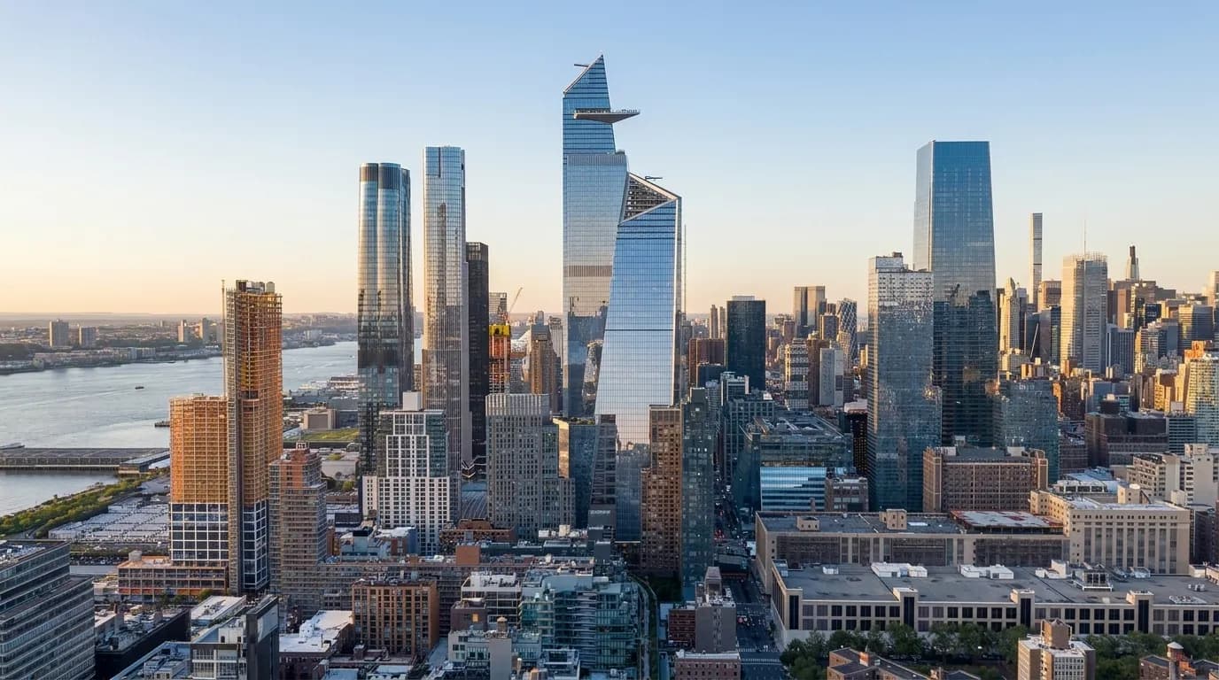 The Edge observation deck extending over Hudson Yards with Manhattan skyline