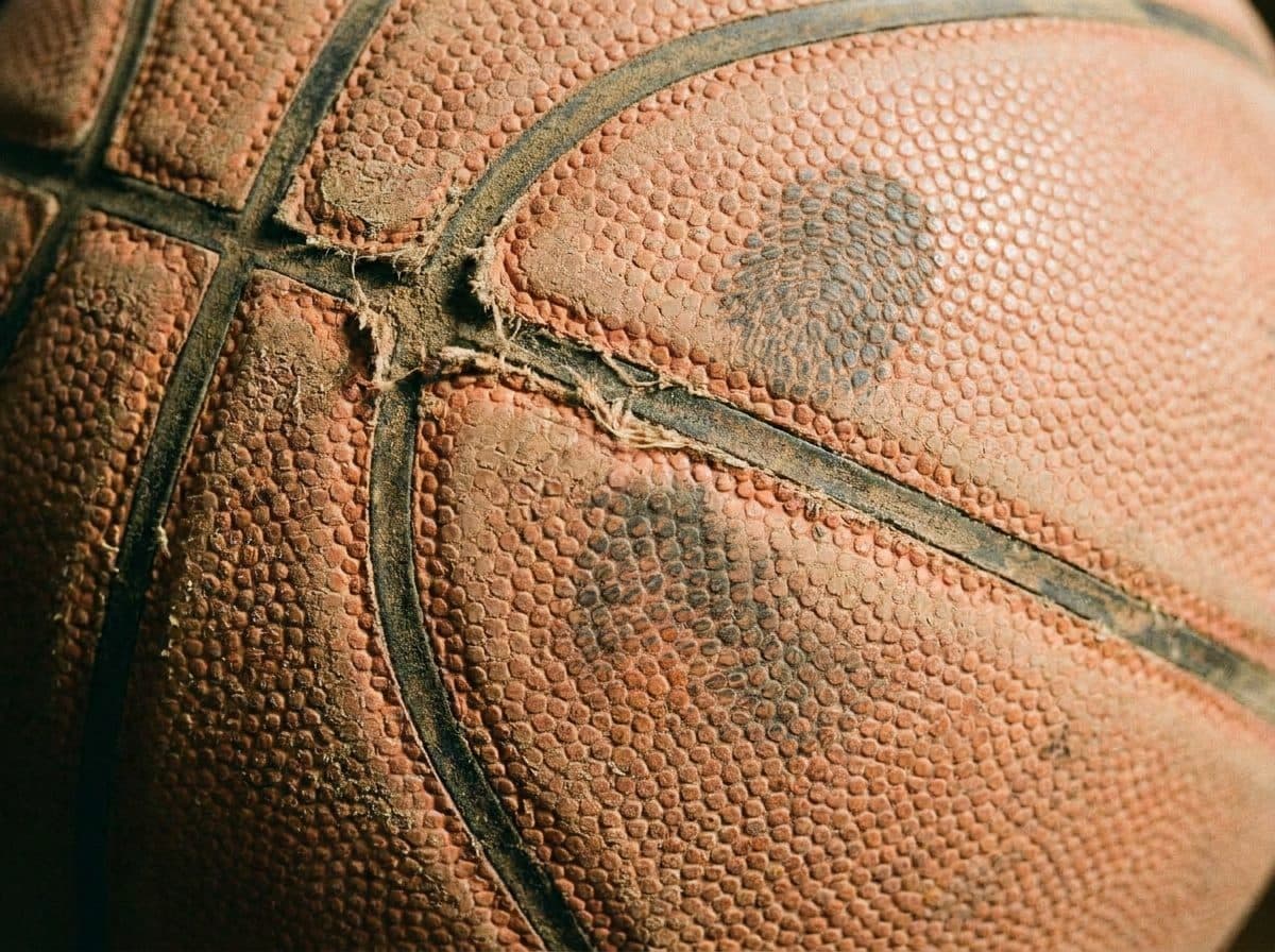 The Shrine to Vintage Basketballs That Streams Storm vs Aces - scene