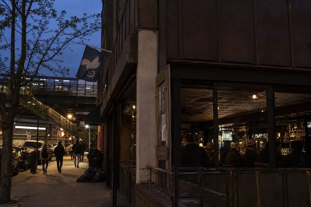 Cover scene for The Station Bar in Woodside for a Train-Friendly Queens Nightcap