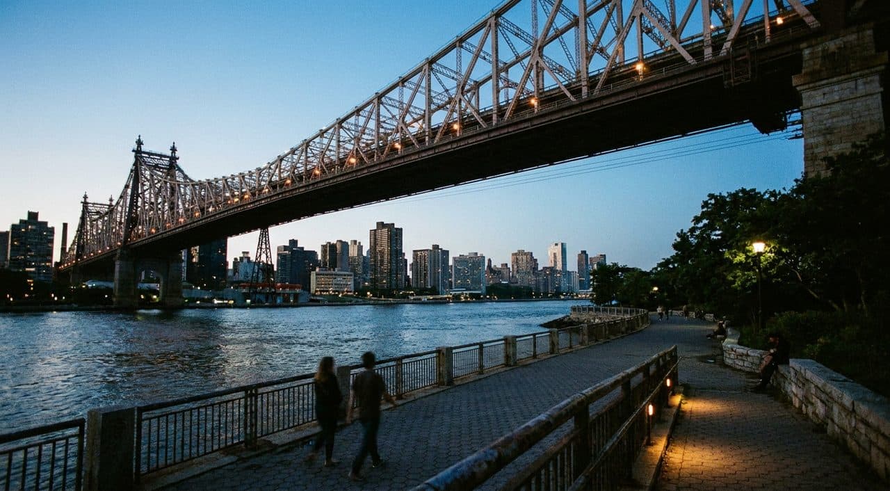 The Tramway Loop Where Espionage Plots Dissolve Into East River Crosswinds - scene