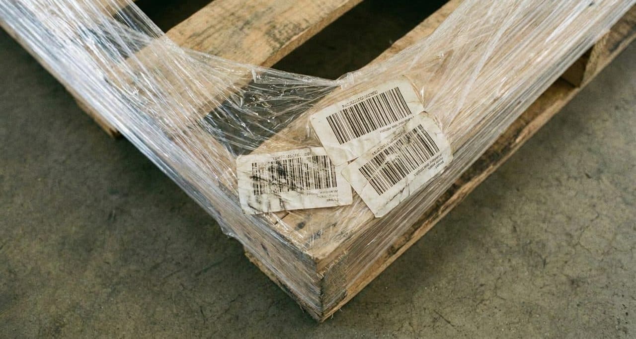 The Warehouse Sample Sale Where Bulk-Buy Whispers Turn Into Stampedes - scene