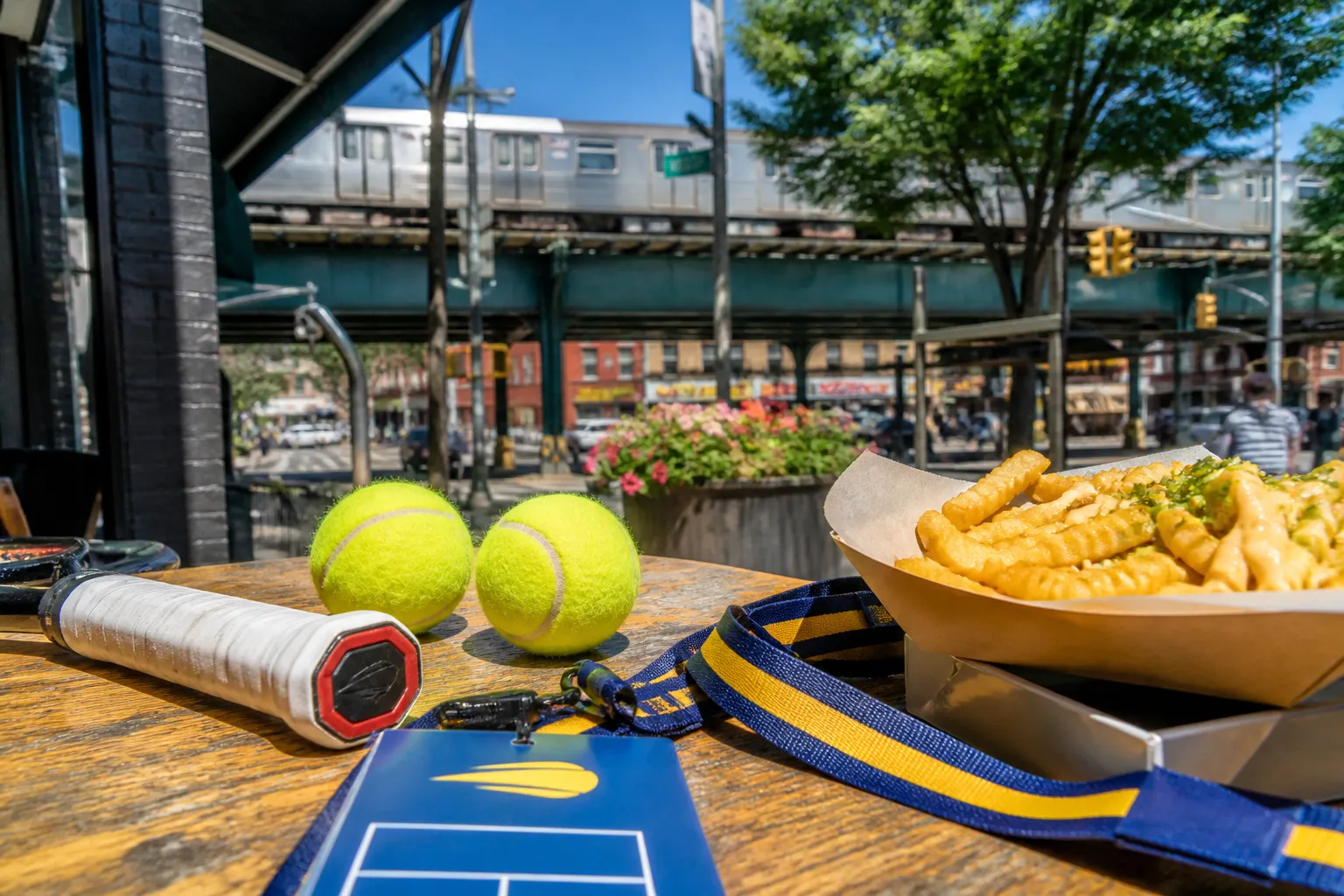 A second distinct New York planning scene connected to Blue Jays vs Phillies Sports Pubs After US Open 2026.