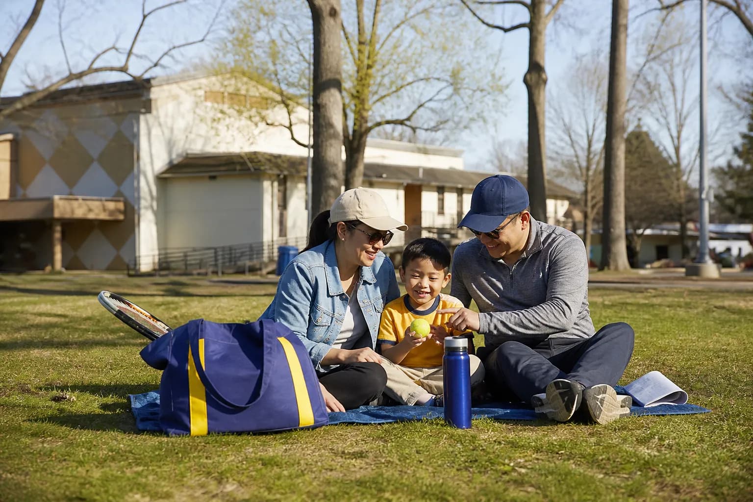 A bright Queens local-life scene connected to Monty Lopez Style Family Photo Spots Near US Open.