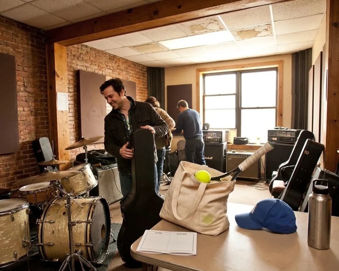 A bright Queens local-life scene connected to Phil Collins Drum Practice Studios Near 2026 US Open Queens.