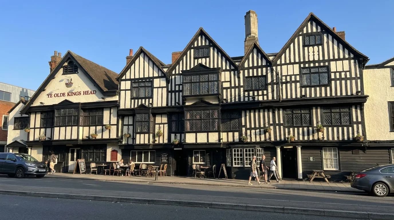 Ye Olde King's Head British pub exterior on Santa Monica Boulevard with outdoor patio seating