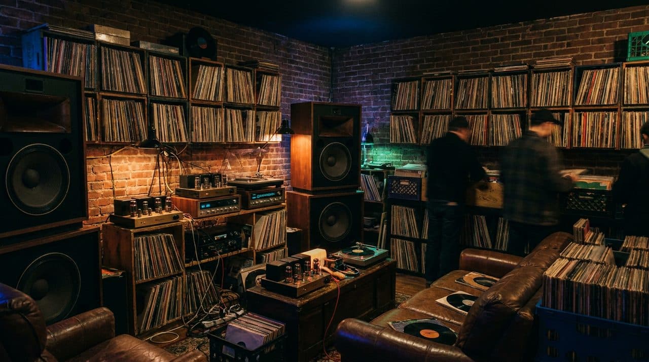 A Vinyl Listening Room Hidden Behind a Carroll Gardens Café - cover