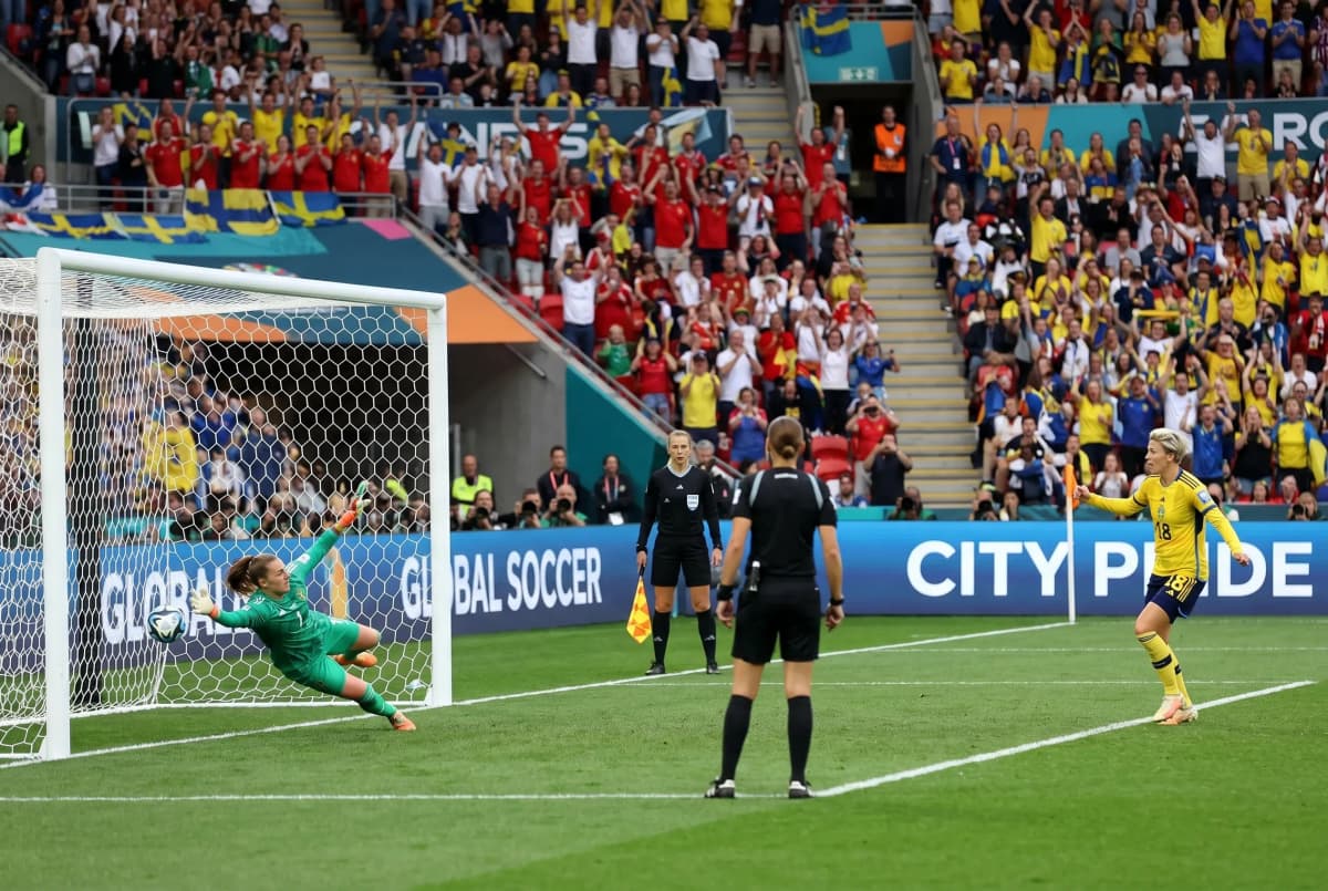 Bright World Cup match-day scene in Dallas · Atlanta.