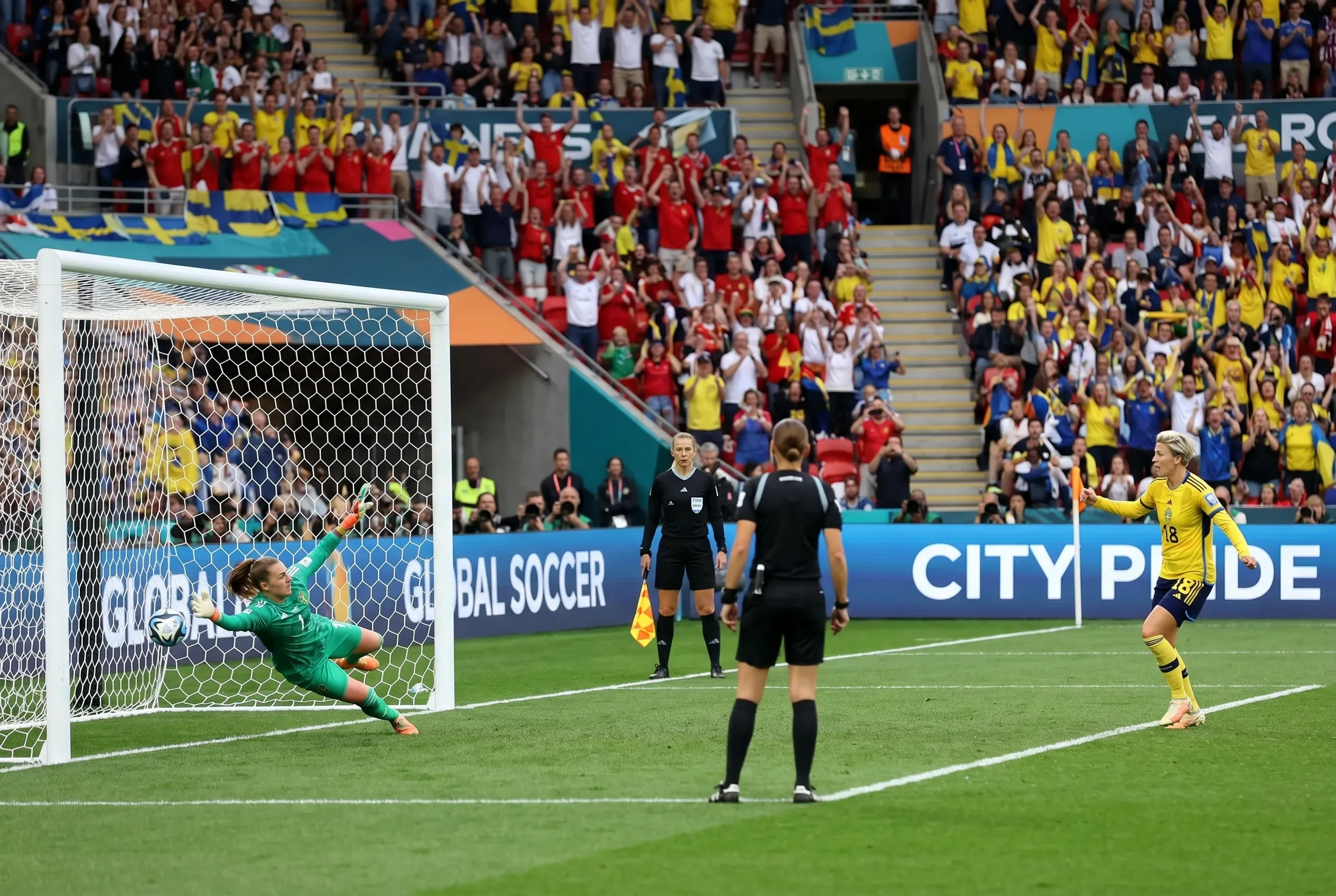 Bright World Cup match-day scene in Dallas · Atlanta.