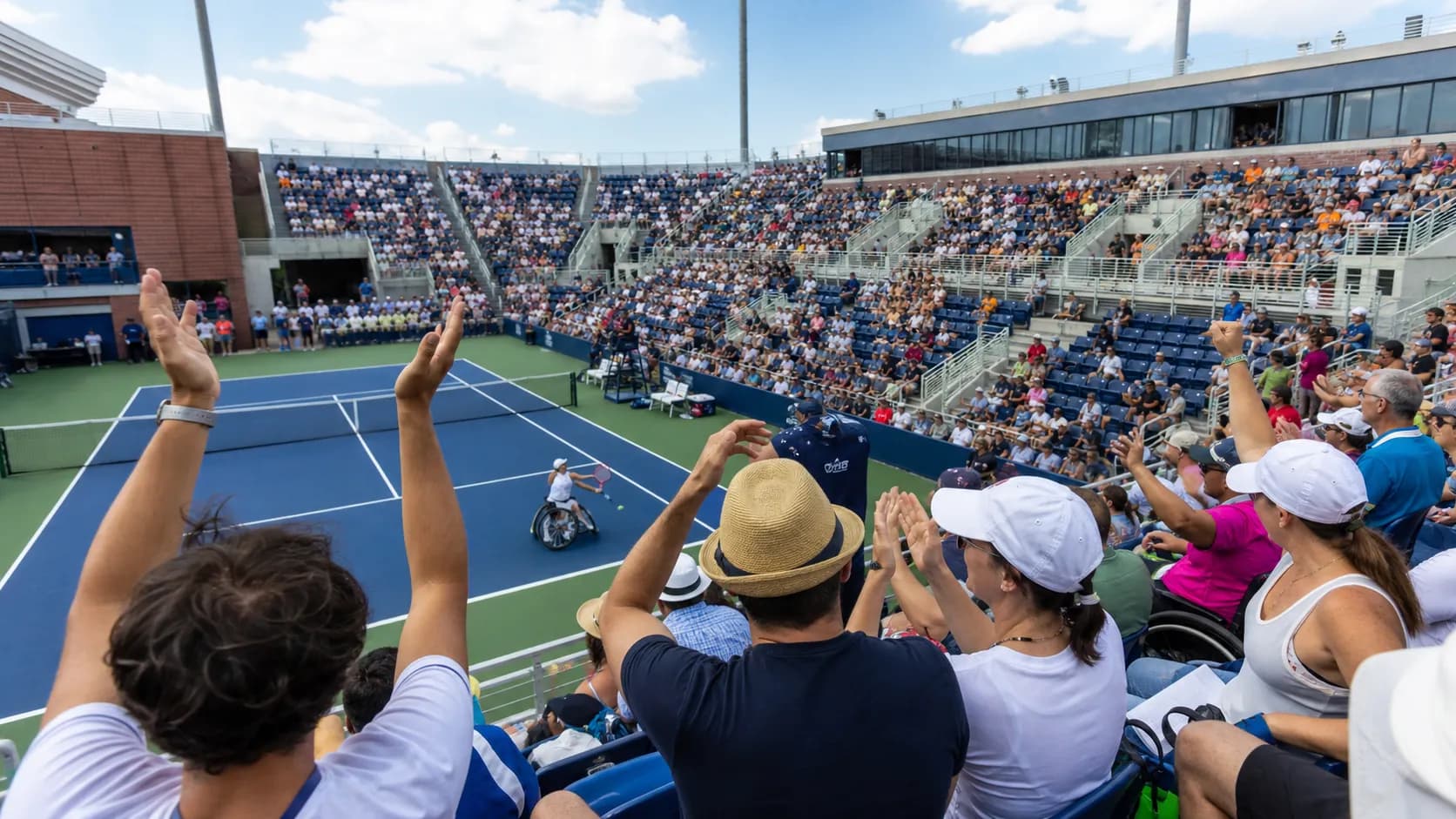 Bright US Open tennis atmosphere illustrating Wheelchair Tennis at the US Open: Events and Viewing Guide.
