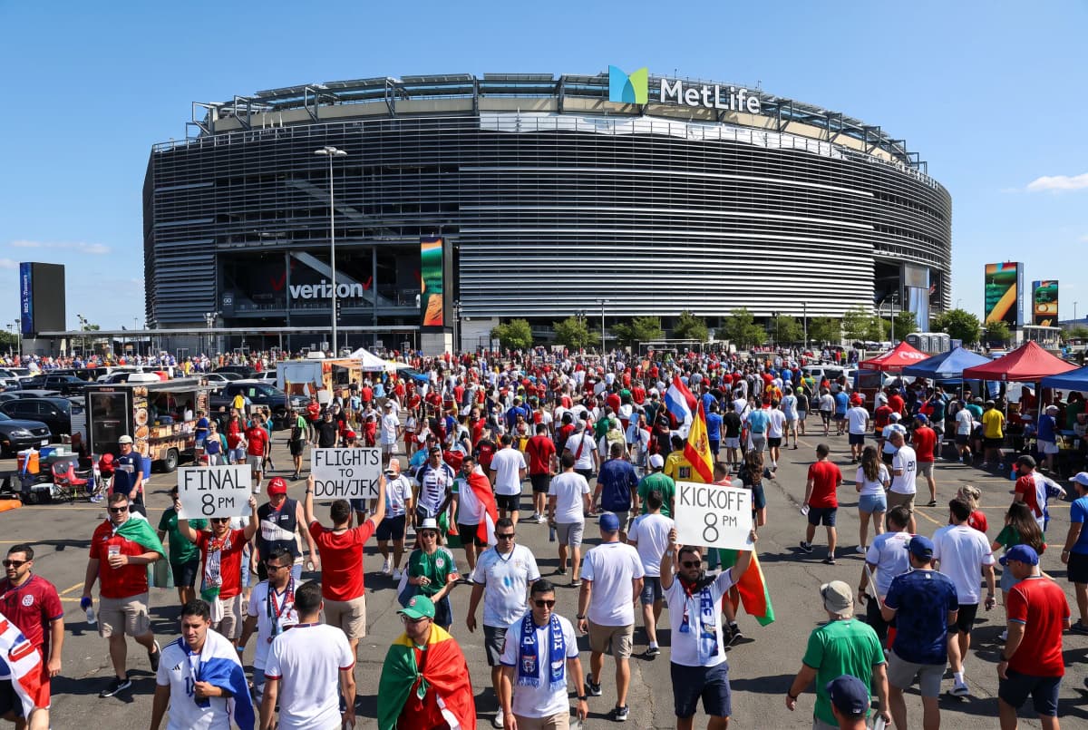 Bright World Cup match-day scene in New York · New Jersey.